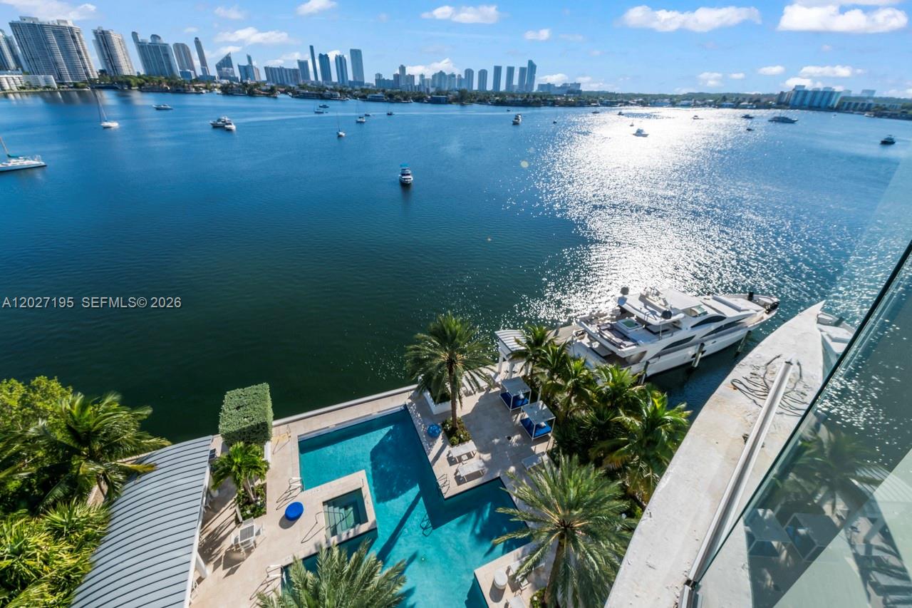 Photo of 17301 Biscayne Blvd #811, North Miami Beach, Florida, 33160 -
