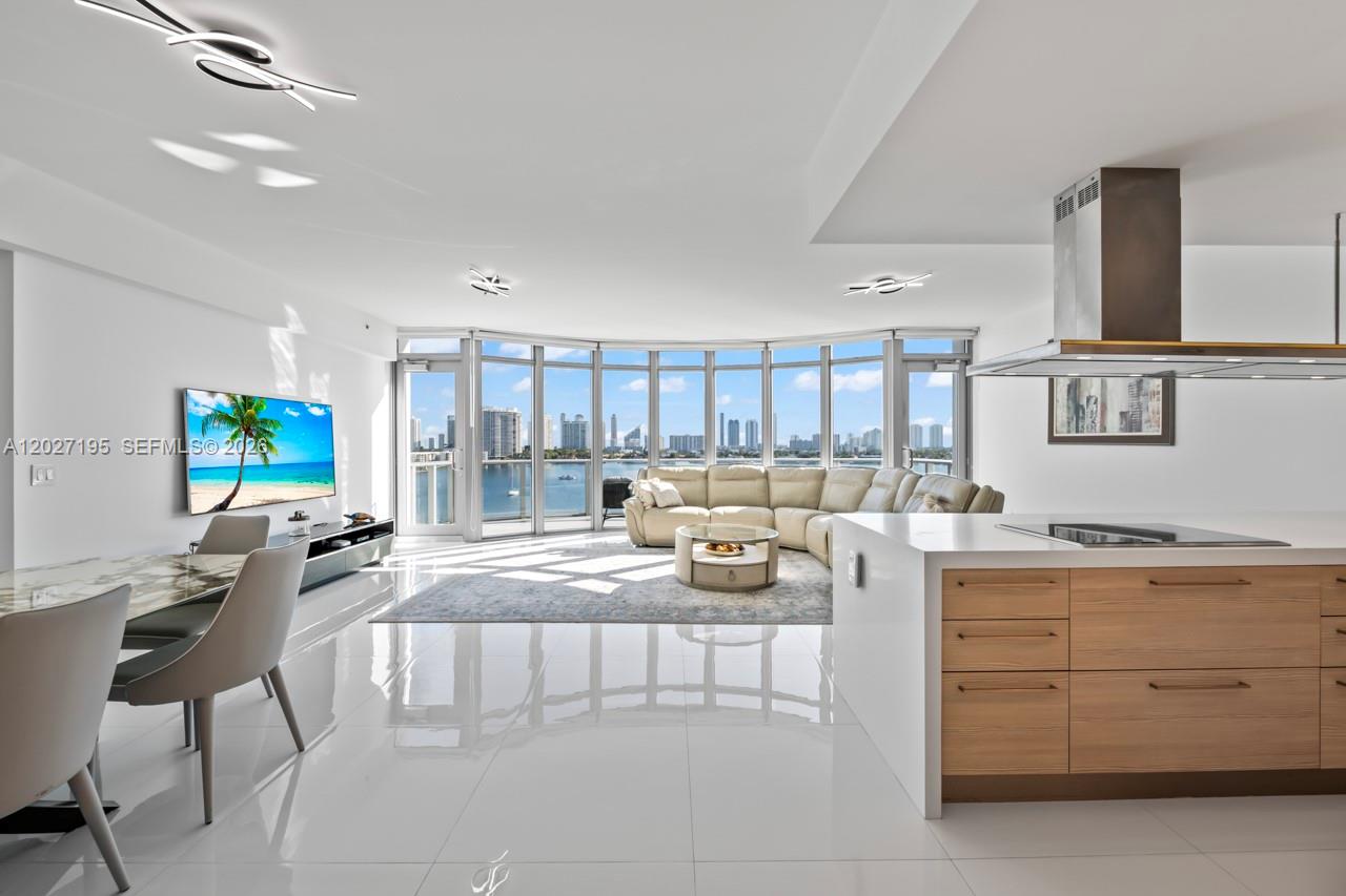 Photo of 17301 Biscayne Blvd #811, North Miami Beach, Florida, 33160 -