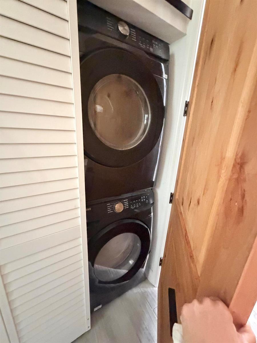   / 0  sq. ft. $ 2026-06-15 0 foto