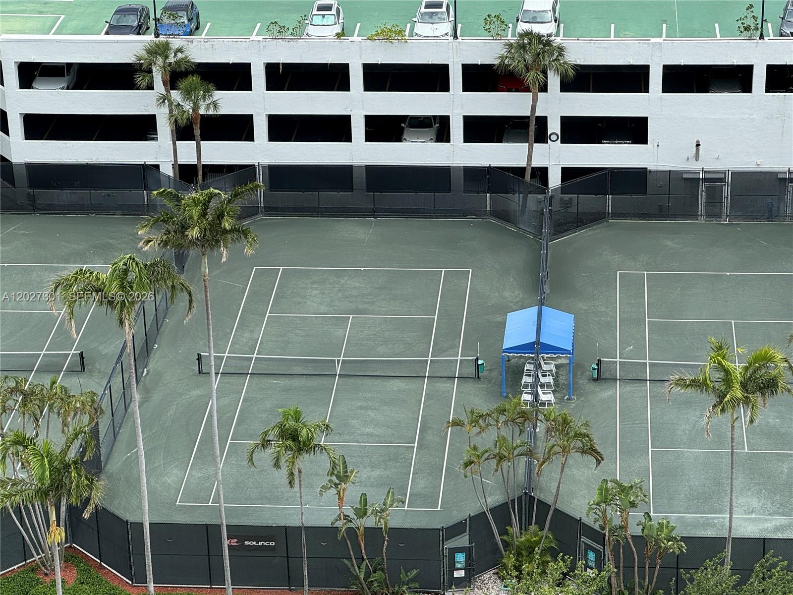 Photo of 3500 Mystic Pointe Dr #2003, Aventura, Florida, 33180 - Clay tennis courts and Hard courts