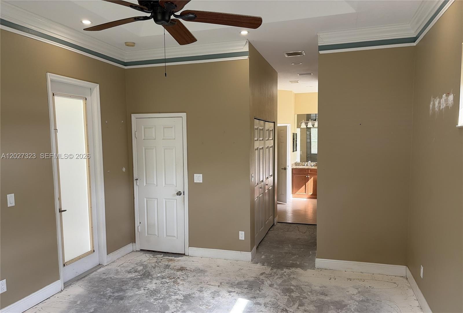 Ver detalles 1420 4 / 3 2293 sq. ft. $ 2026-05-29 0 foto