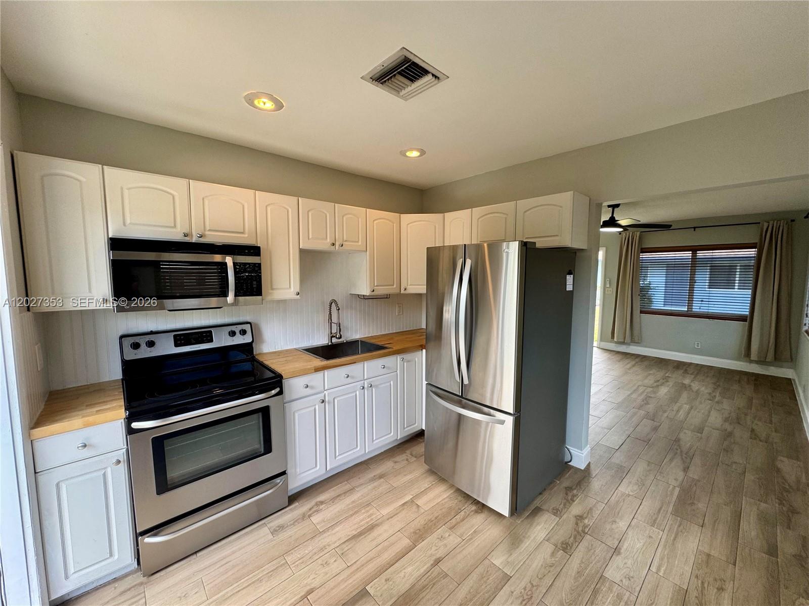   /  1728 sq. ft. $ 2026-05-29 0 foto