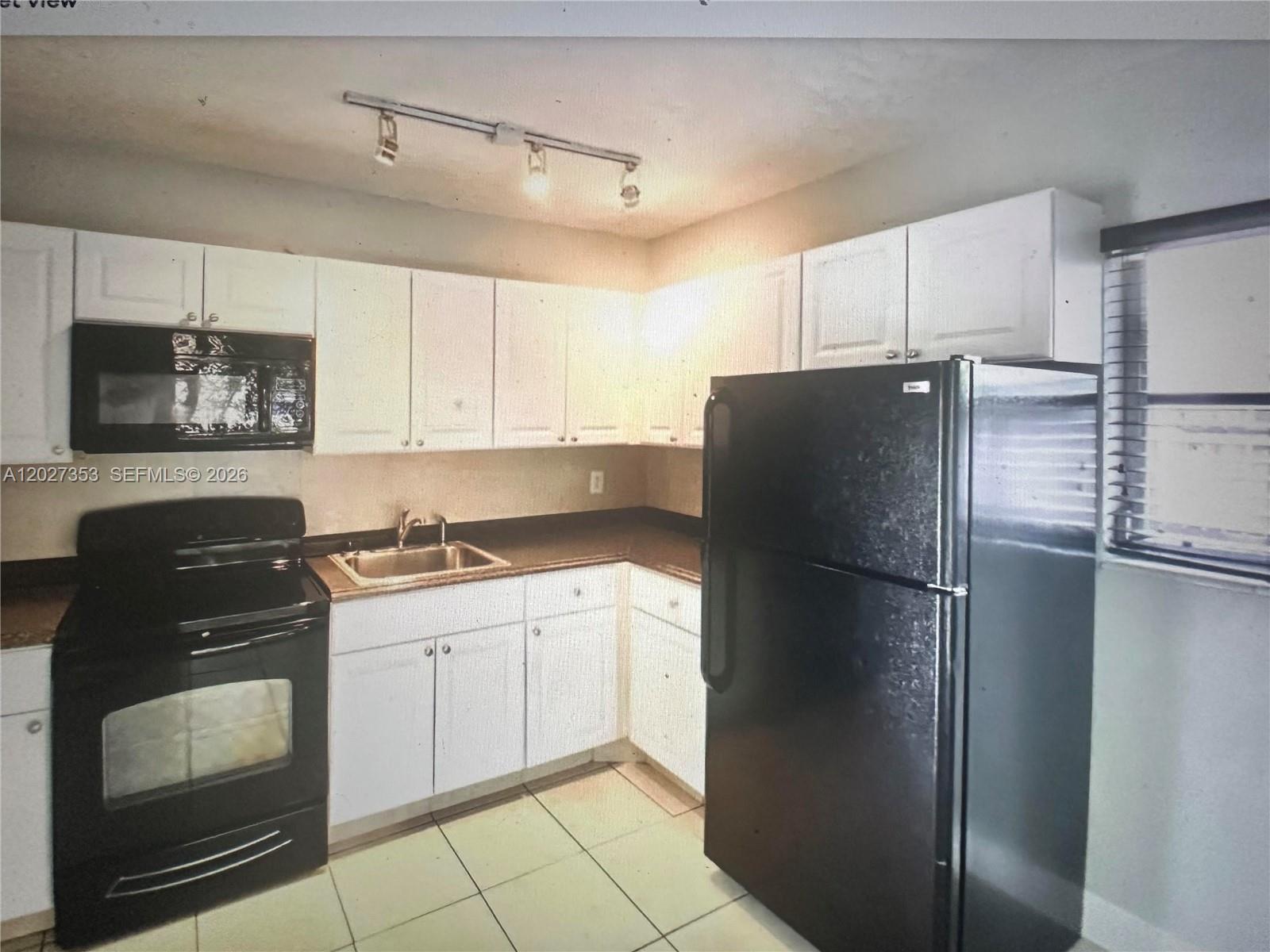   /  1728 sq. ft. $ 2026-05-29 0 foto