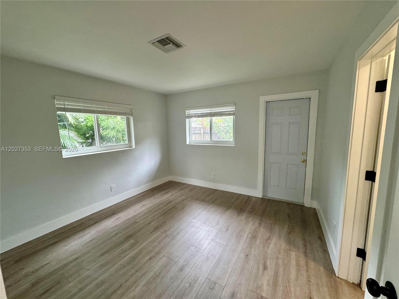   /  1728 sq. ft. $ 2026-05-29 0 foto