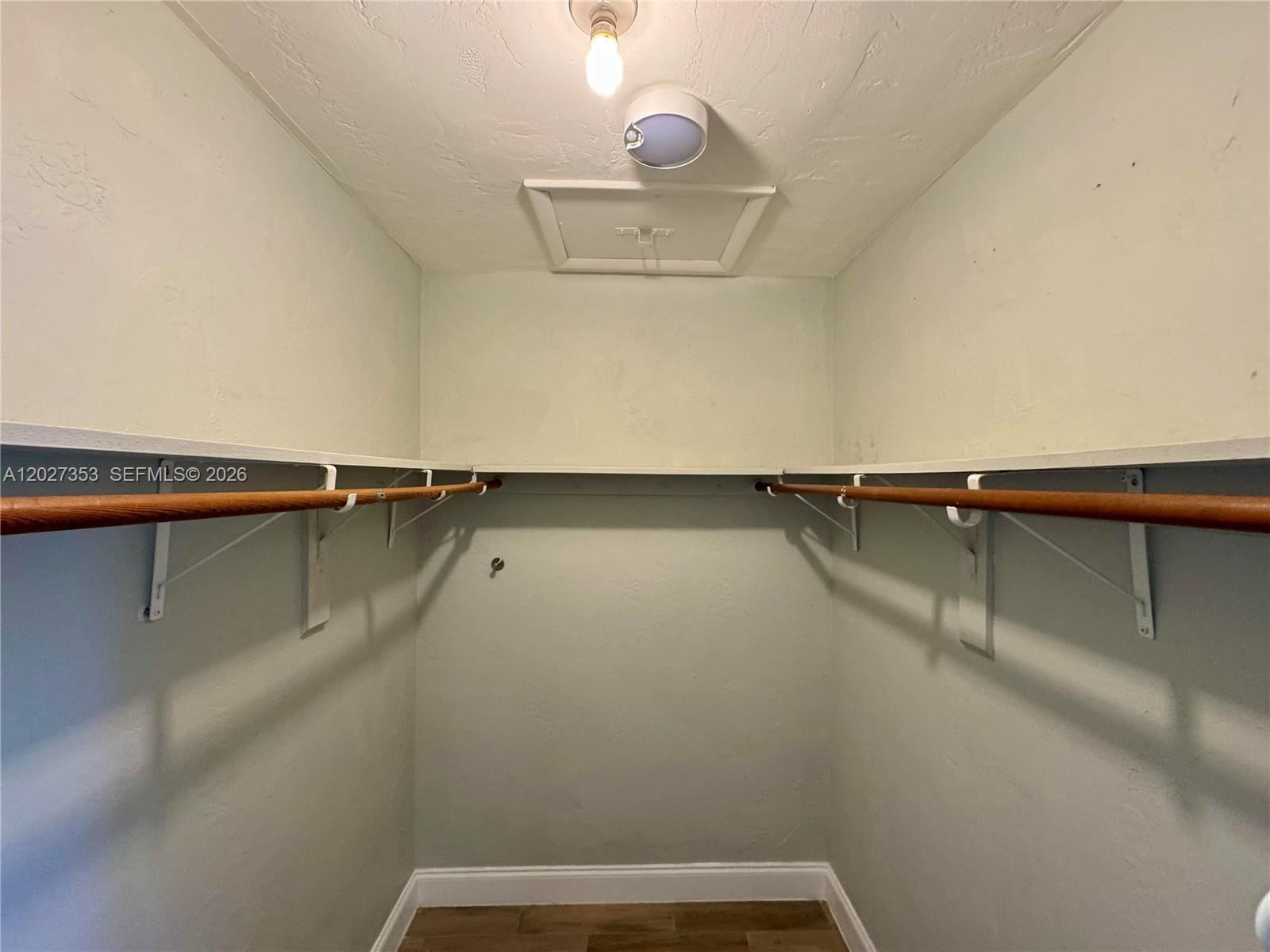   /  1728 sq. ft. $ 2026-05-29 0 foto