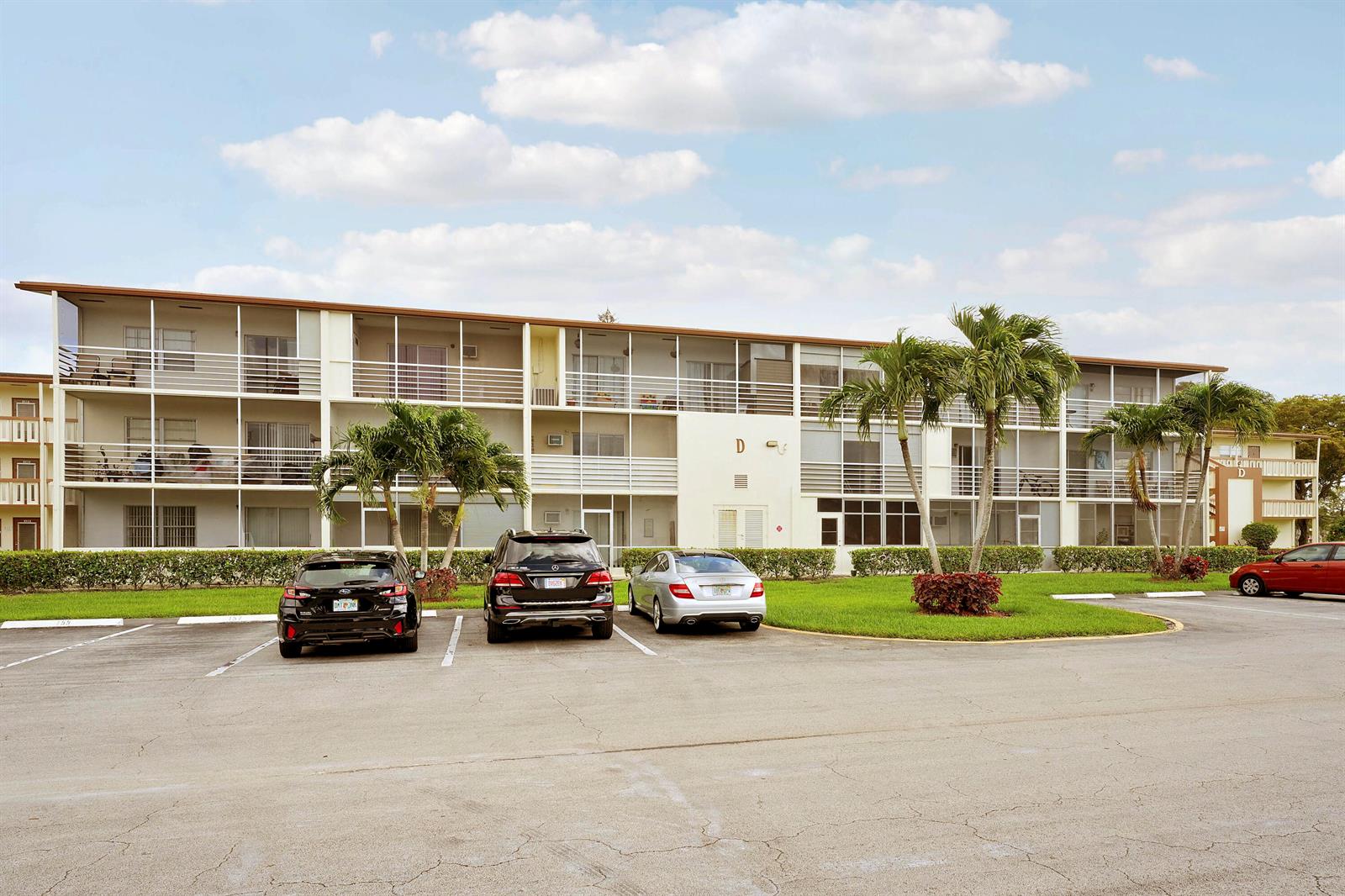   / 0 3131 sq. ft. $ 2026-06-20 0 foto