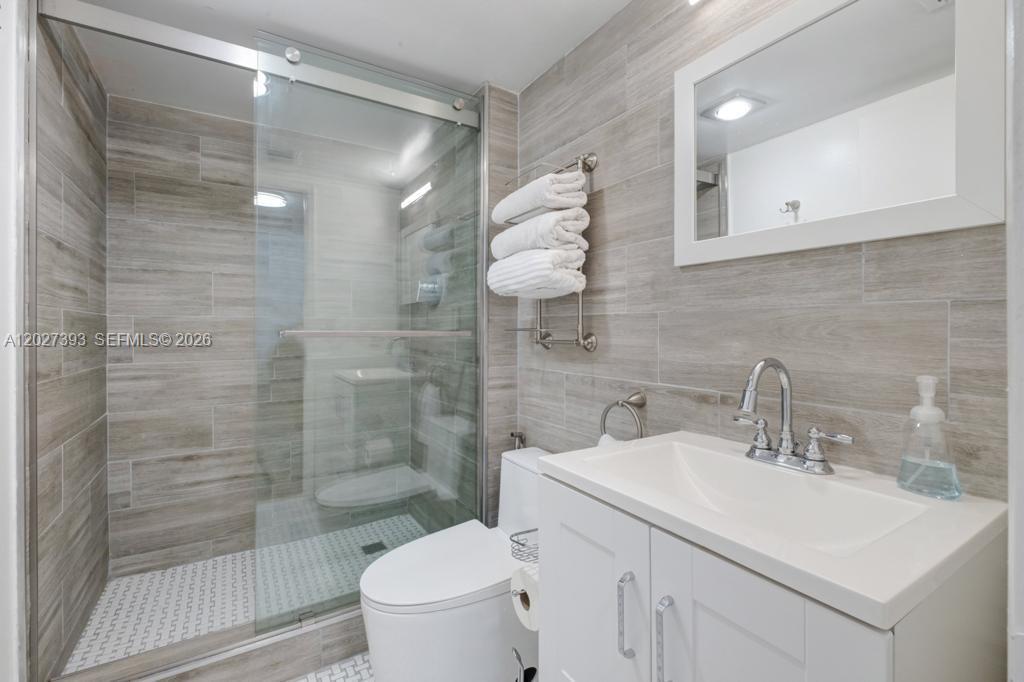 Photo of 20505 Country Club Dr  #143, Aventura, Florida, 33180 - 