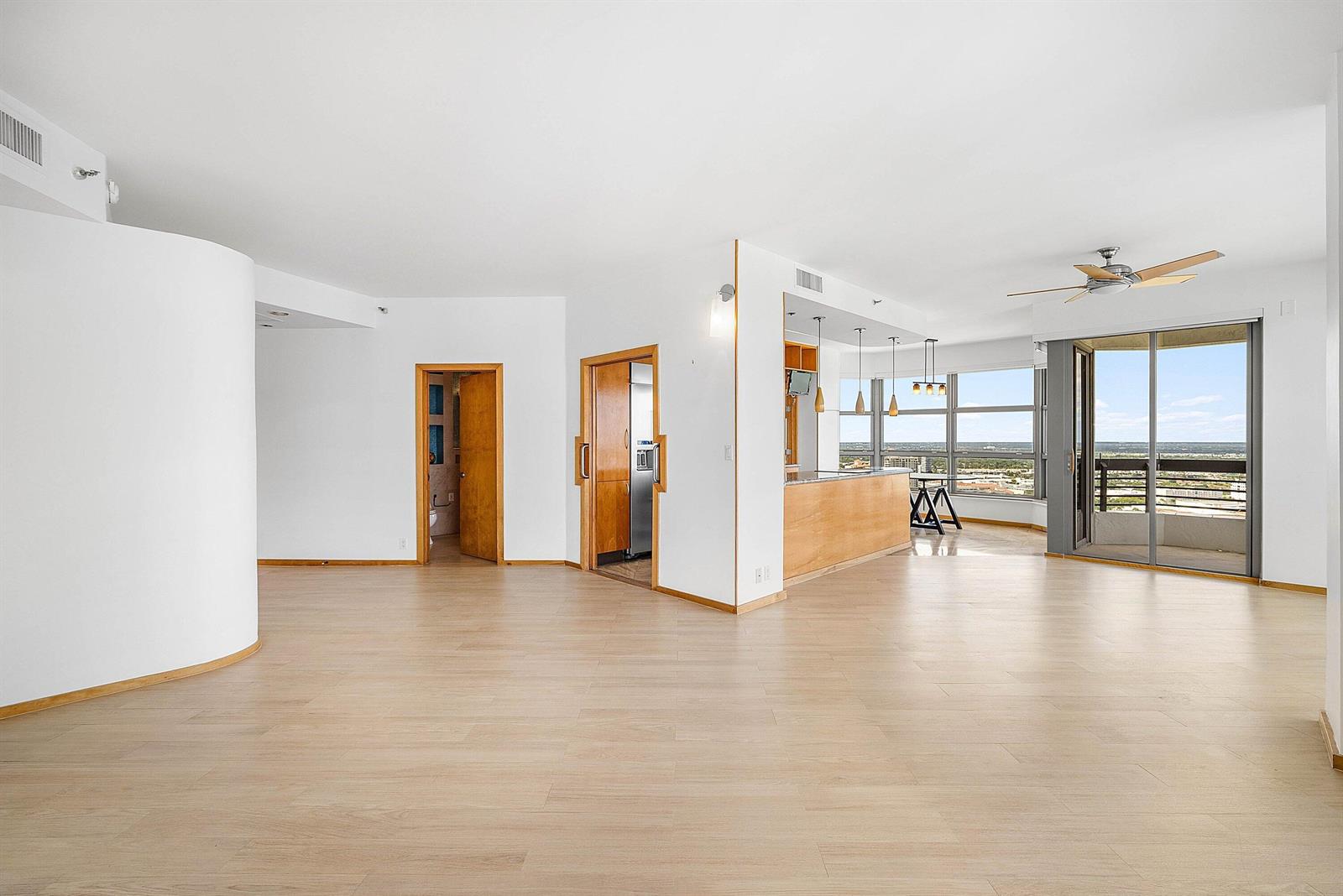 Photo of 3500 Mystic Pointe , Aventura, Florida, 33180 - 006-3500MysticPointeDrive-PH4-Aventura-F
