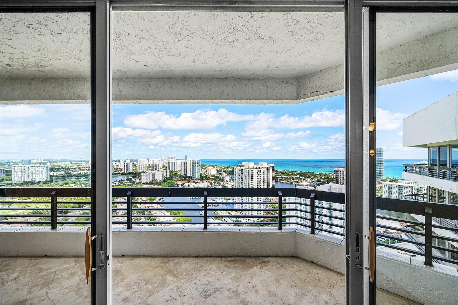 Photo of 3500 Mystic Pointe , Aventura, Florida, 33180 - 018-3500MysticPointeDrive-PH4-Aventura-F