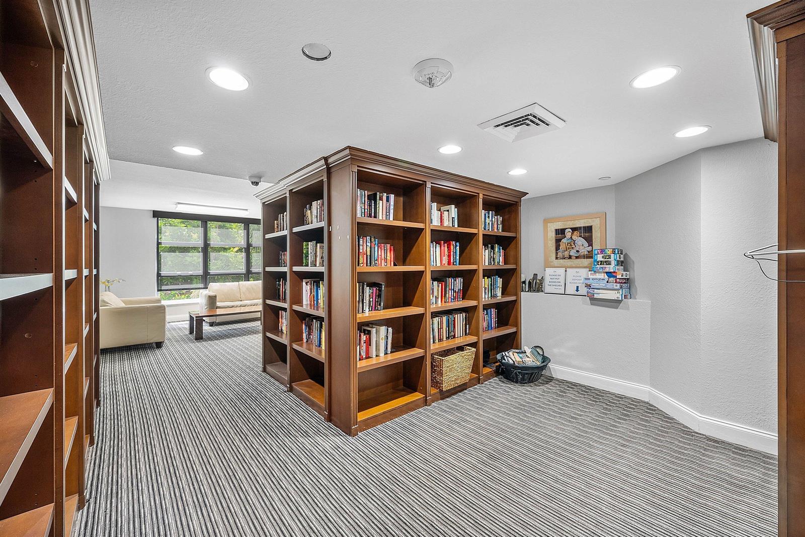 Photo of 3500 Mystic Pointe , Aventura, Florida, 33180 - 046-3500MysticPointeDrive-PH4-Aventura-F