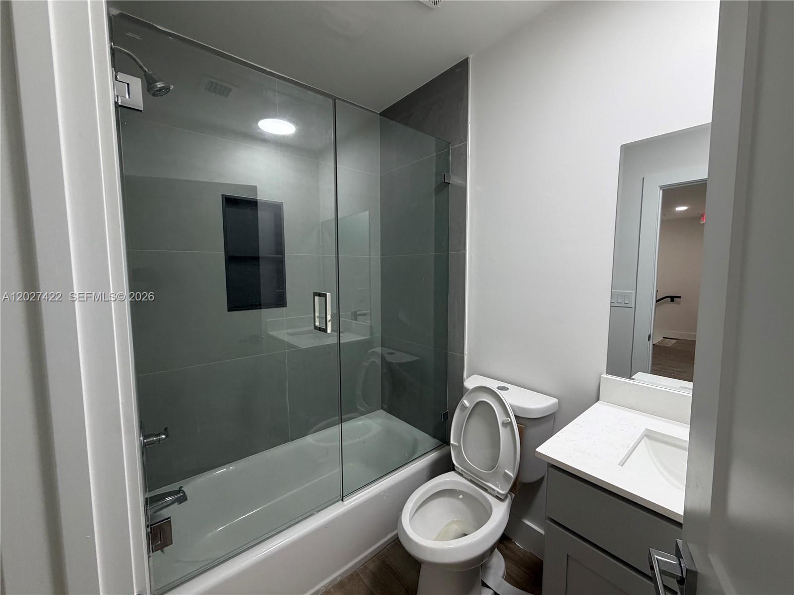 See details / 7570 sq. ft. $ 2026-05-29 0 Photo