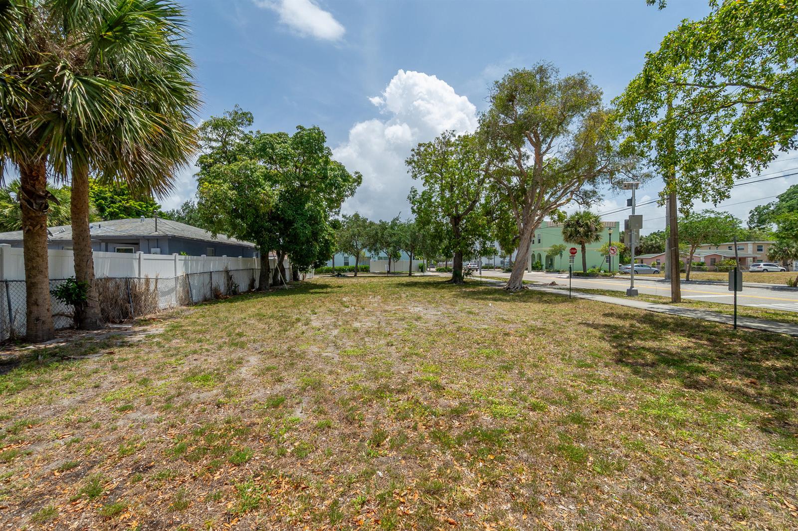   / 0  sq. ft. $ 2026-06-15 0 foto