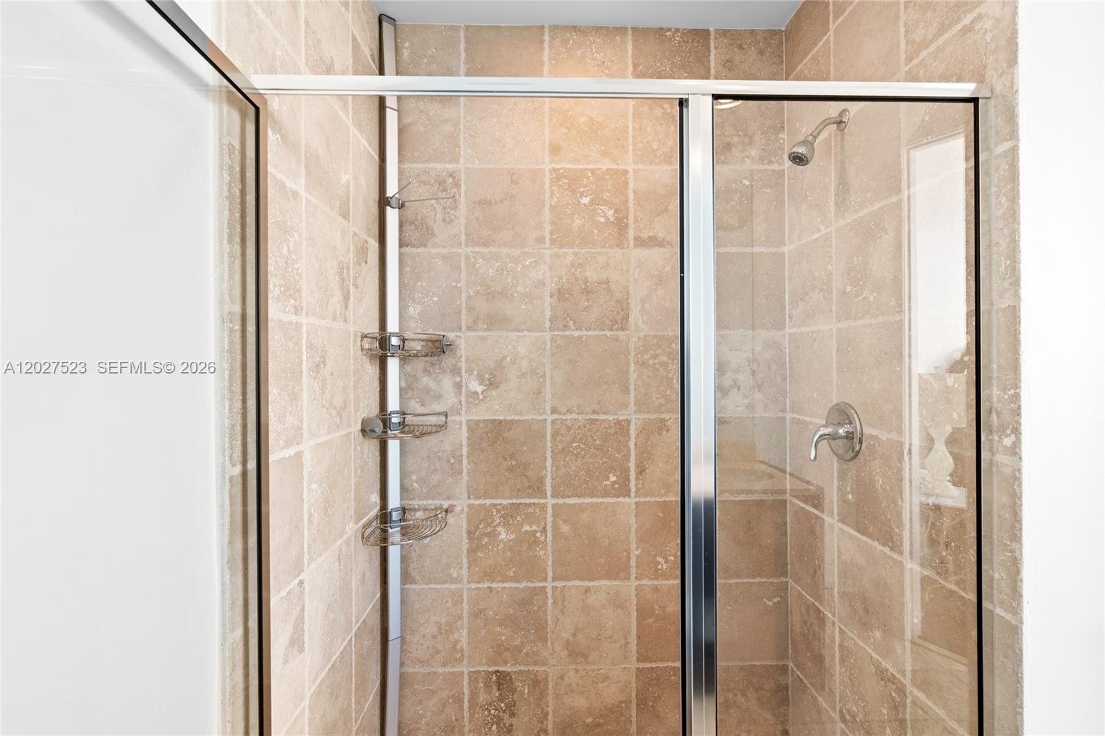 Ver detalles 4209 2 / 3 1722 sq. ft. $ 2026-05-29 0 foto