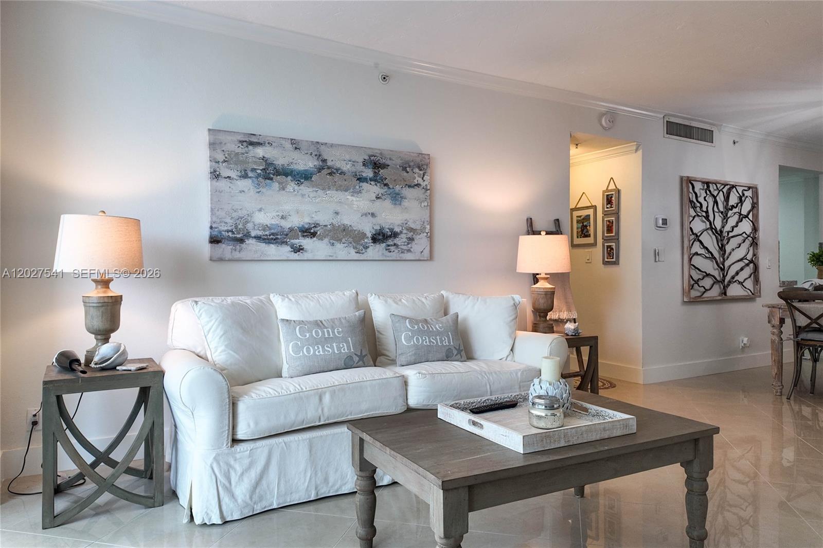 Photo of 3001 Ocean Dr #319, Hollywood, Florida, 33019 -