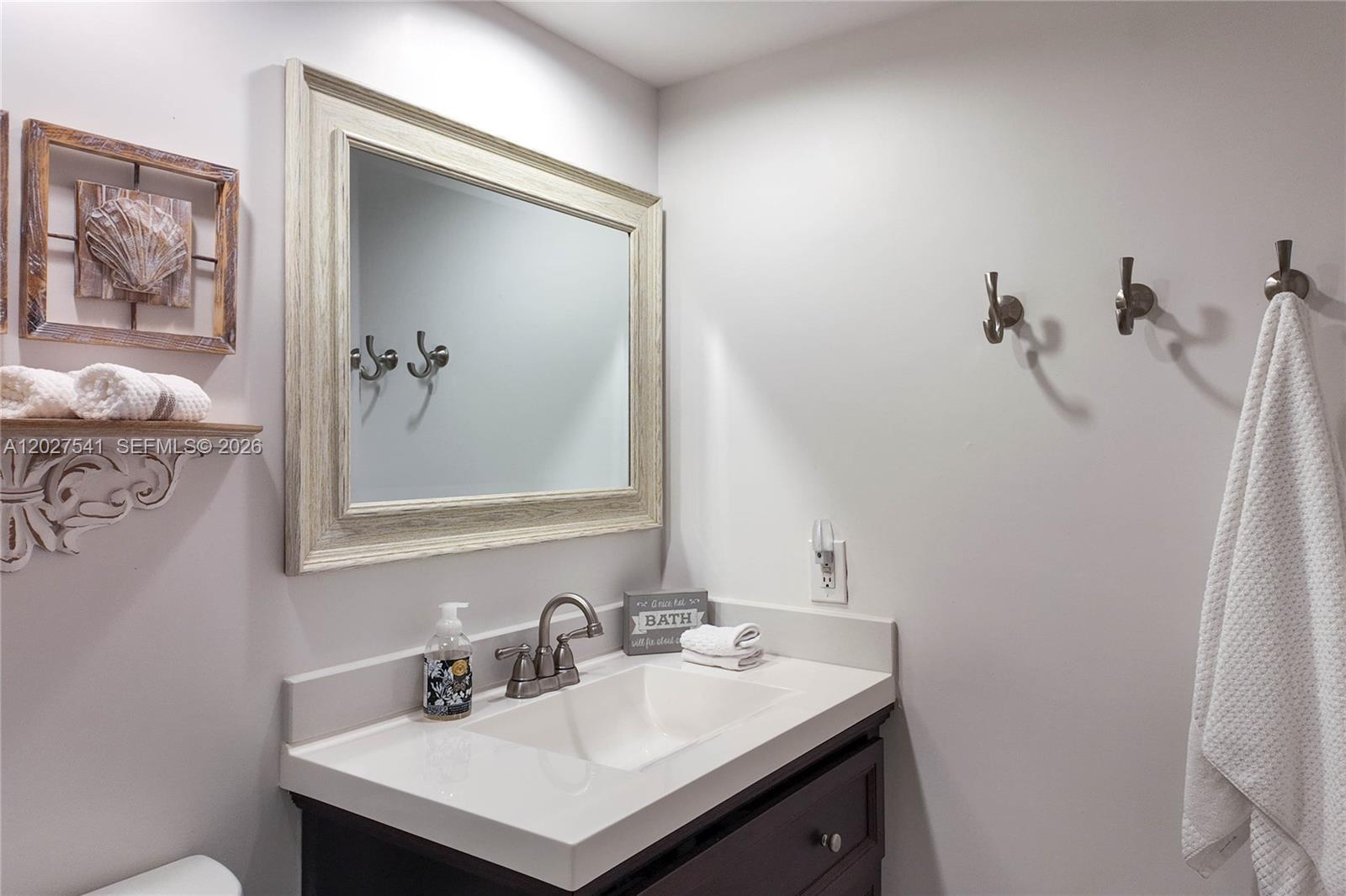 Photo of 3001 Ocean Dr #319, Hollywood, Florida, 33019 -