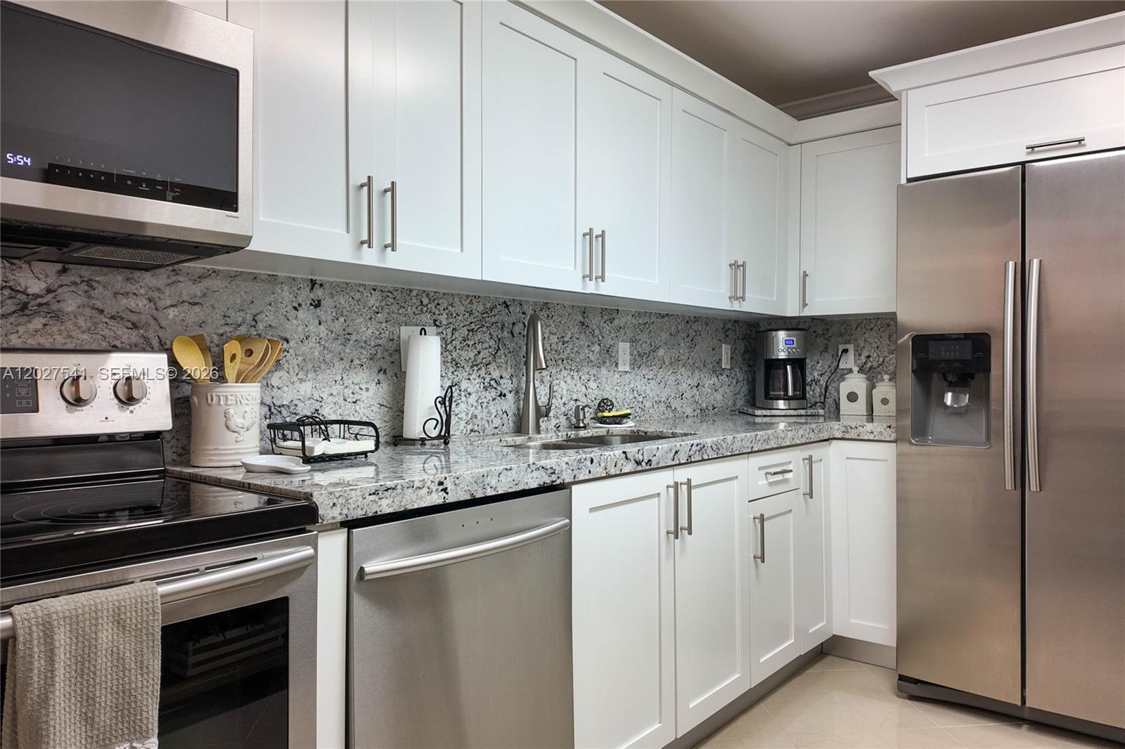 Photo of 3001 Ocean Dr #319, Hollywood, Florida, 33019 -