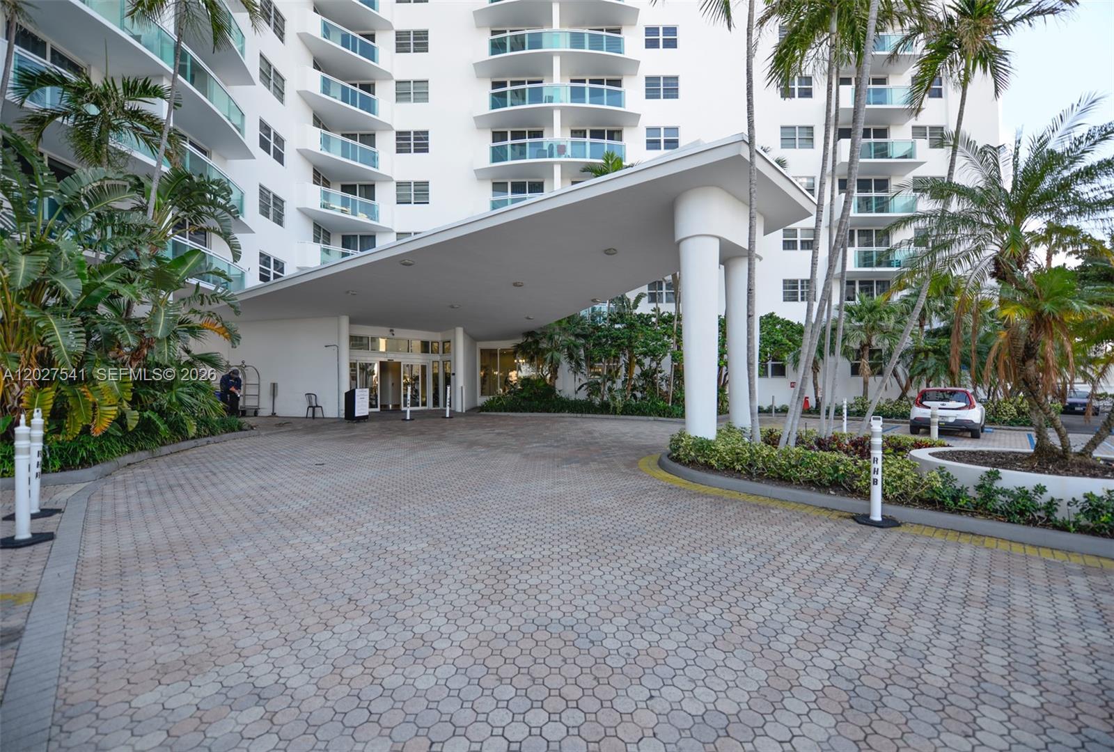 Photo of 3001 Ocean Dr #319, Hollywood, Florida, 33019 -