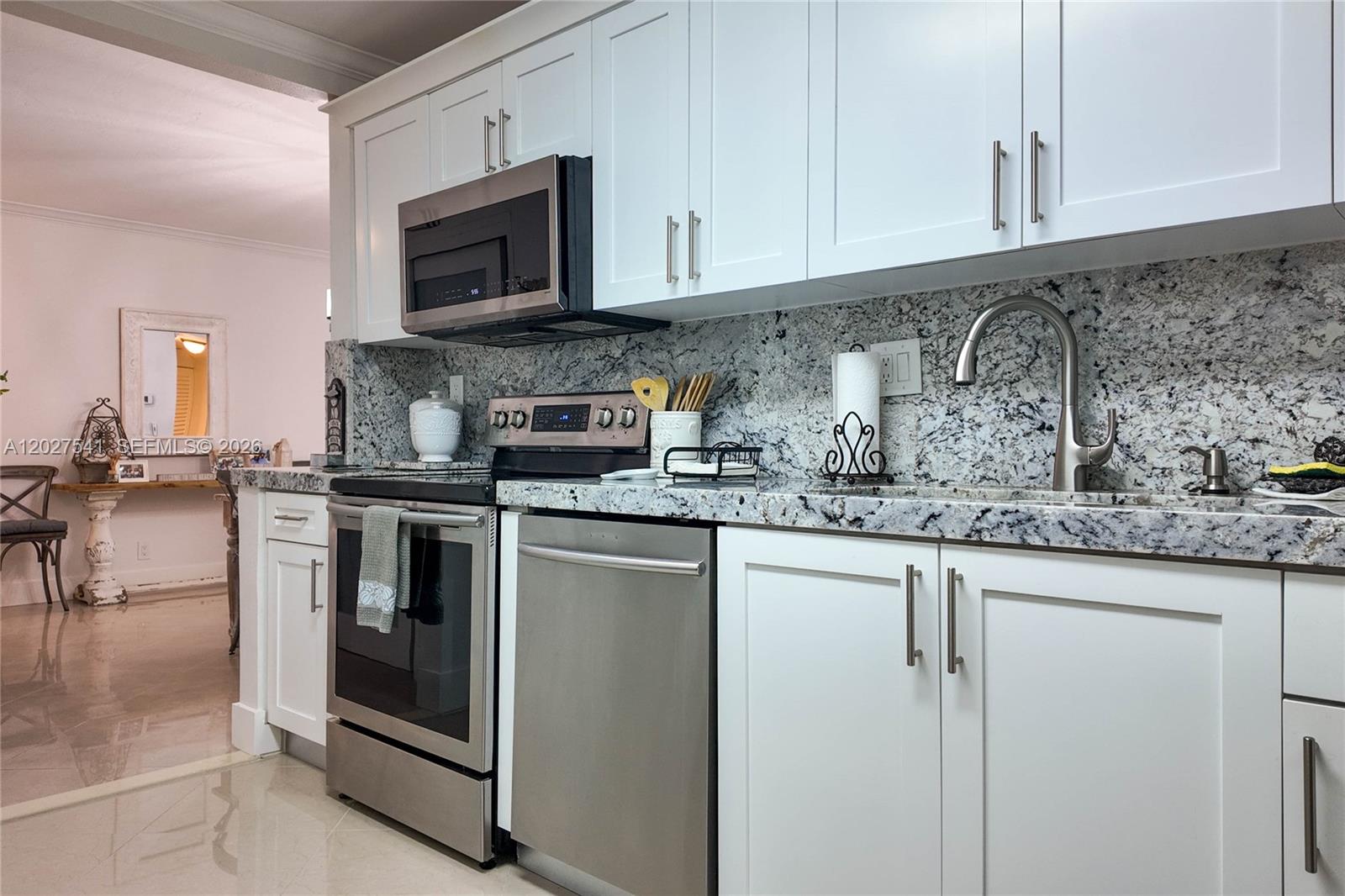 Photo of 3001 Ocean Dr #319, Hollywood, Florida, 33019 -