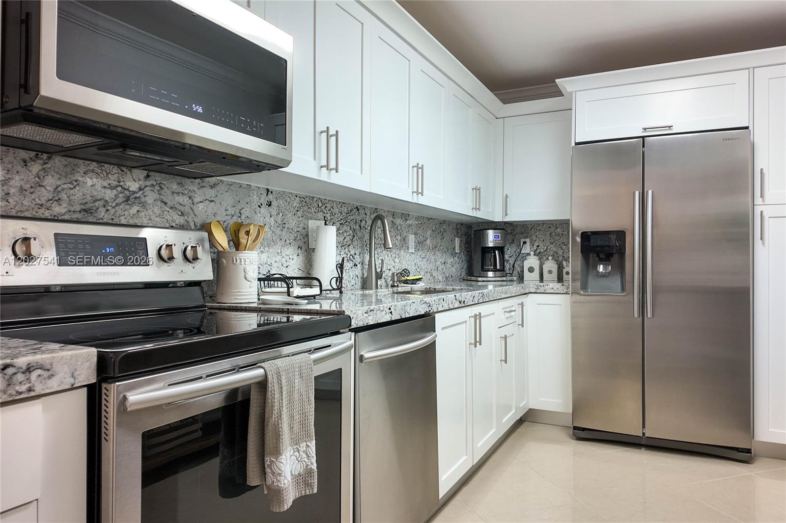 Photo of 3001 Ocean Dr #319, Hollywood, Florida, 33019 -
