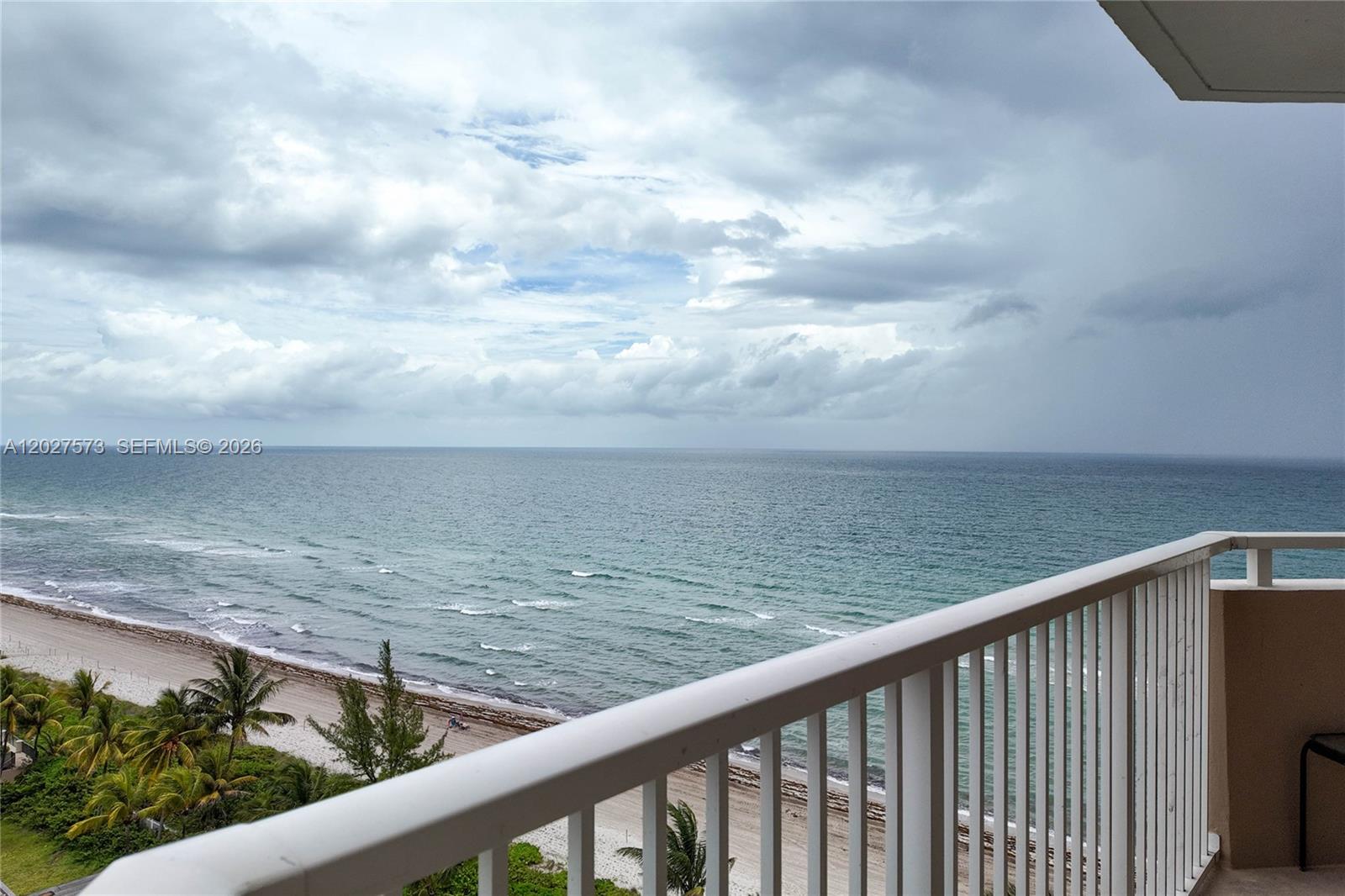 See details 11M 1 / 2 870 sq. ft. $ 2026-05-29 0 Photo