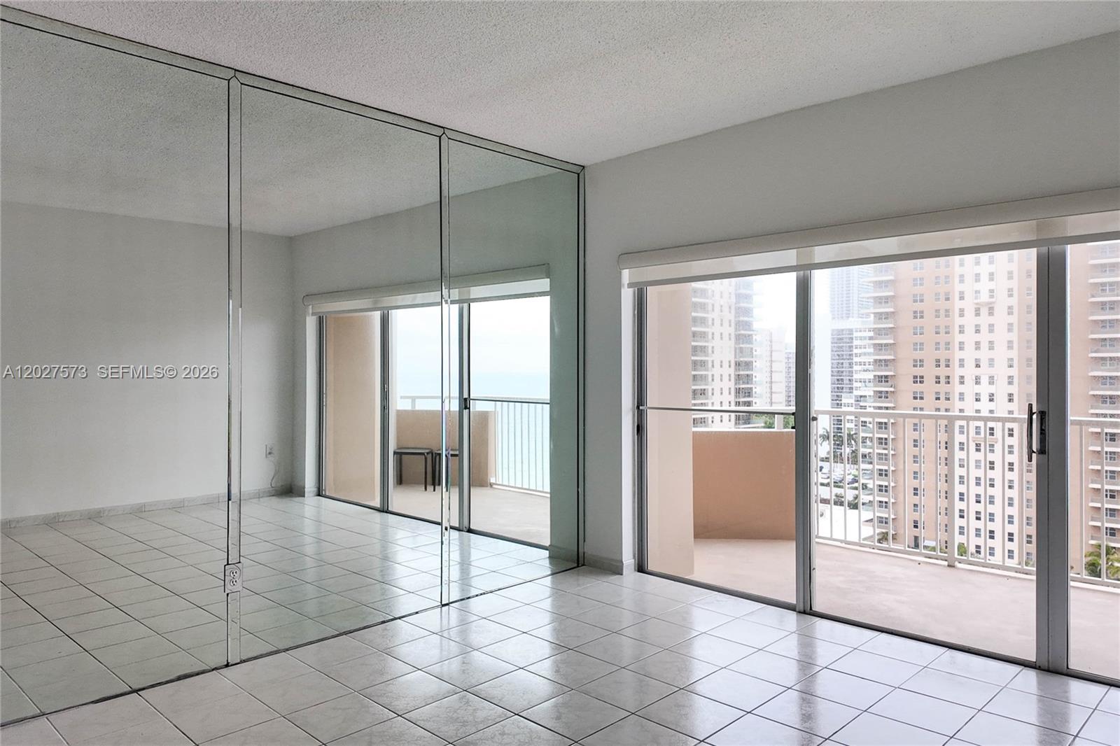 See details 11M 1 / 2 870 sq. ft. $ 2026-05-29 0 Photo