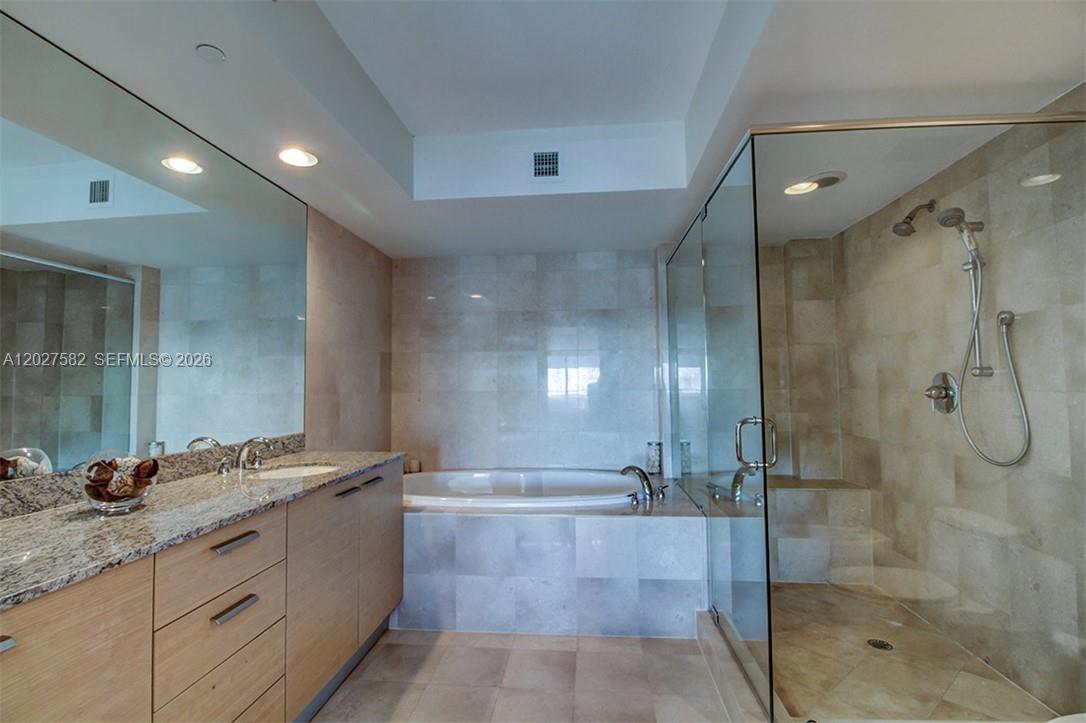 See details 4404 3 / 3 1675 sq. ft. $ 2026-05-29 0 Photo
