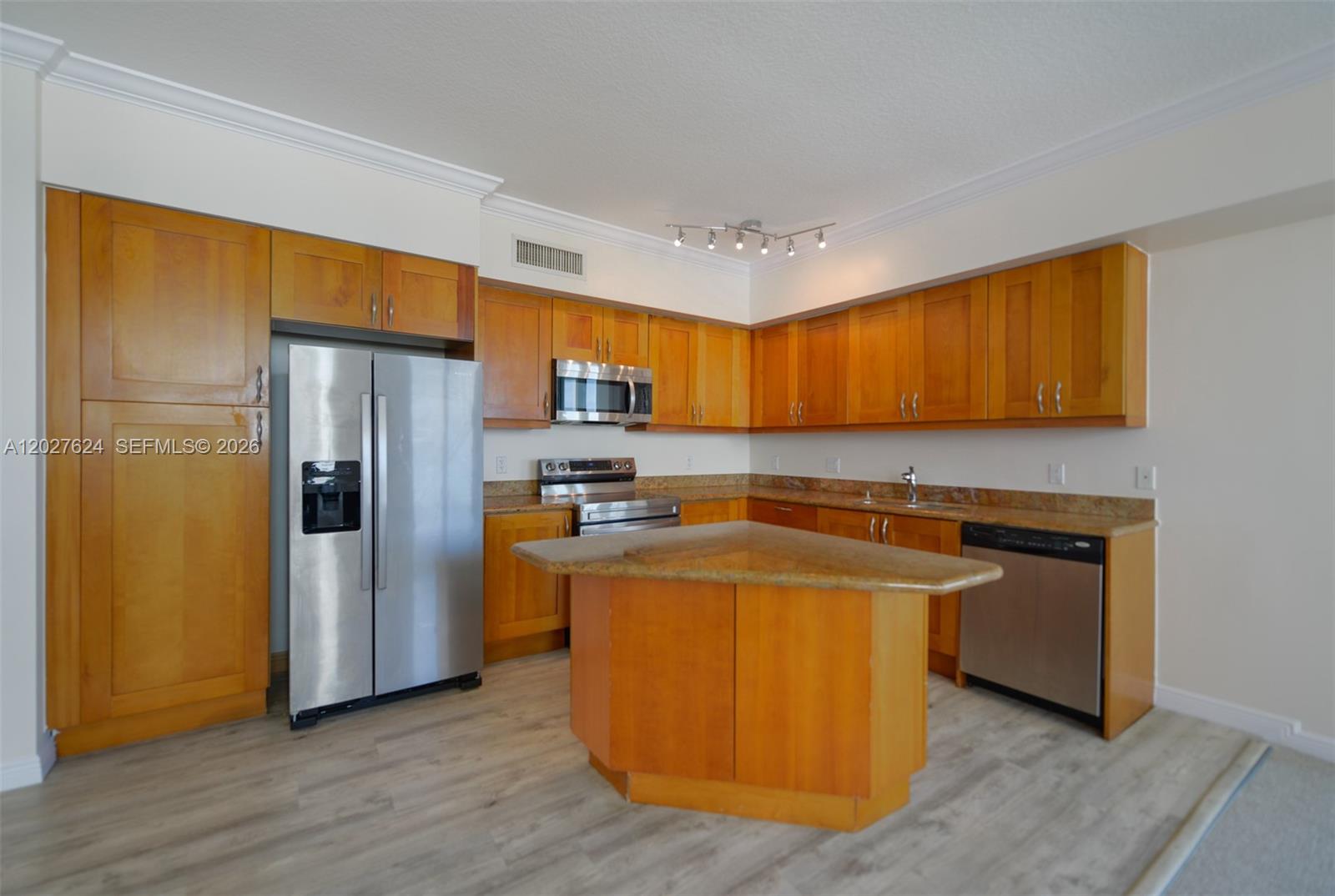 Photo of 1745 Hallandale Beach Blvd #1903W, Hallandale Beach, Florida, 33009 -