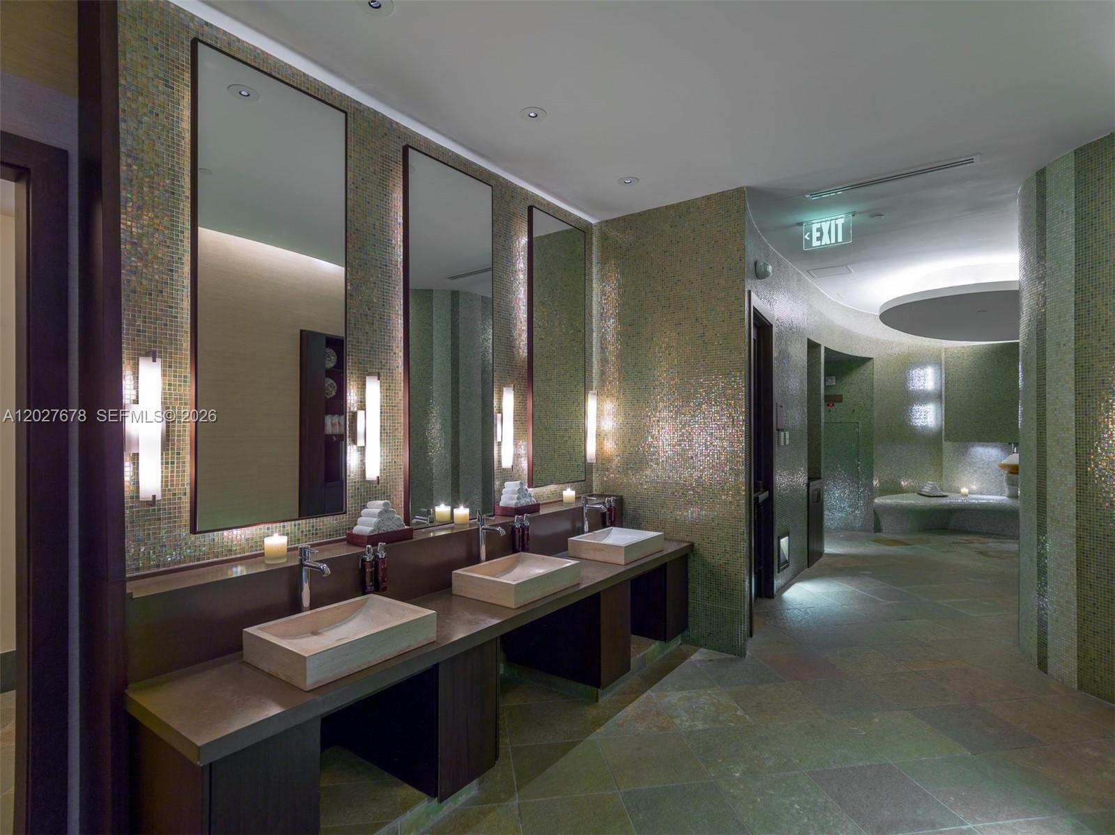 See details 1906 4 / 4 2736 sq. ft. $ 2026-05-29 0 Photo