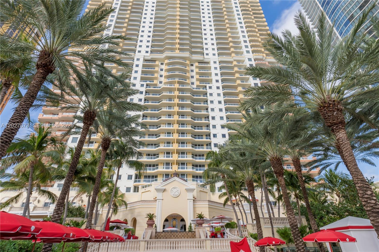 See details 1906 4 / 4 2736 sq. ft. $ 2026-05-29 0 Photo