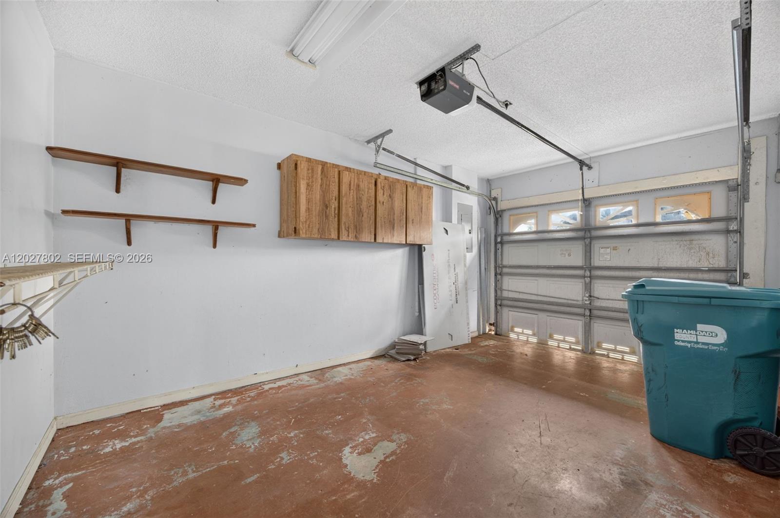 See details 8462 3 / 2 1454 sq. ft. $ 2026-10-10 0 Photo