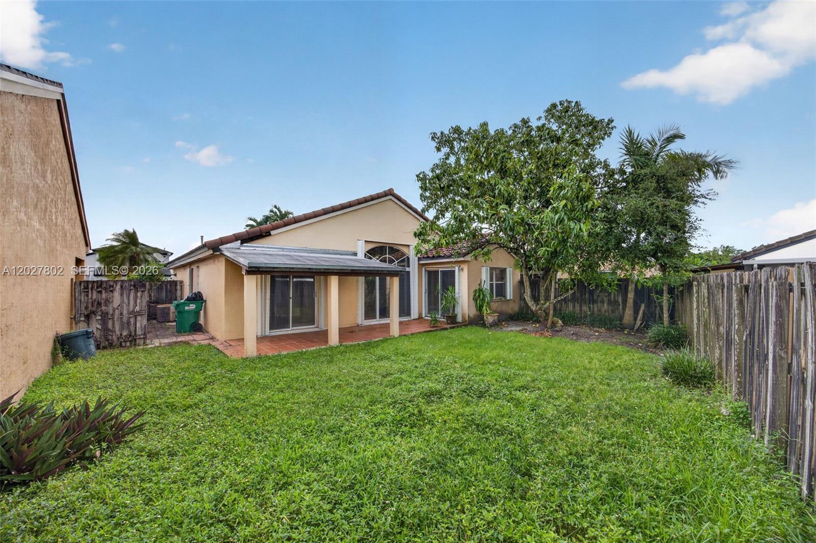 See details 8462 3 / 2 1454 sq. ft. $ 2026-10-10 0 Photo