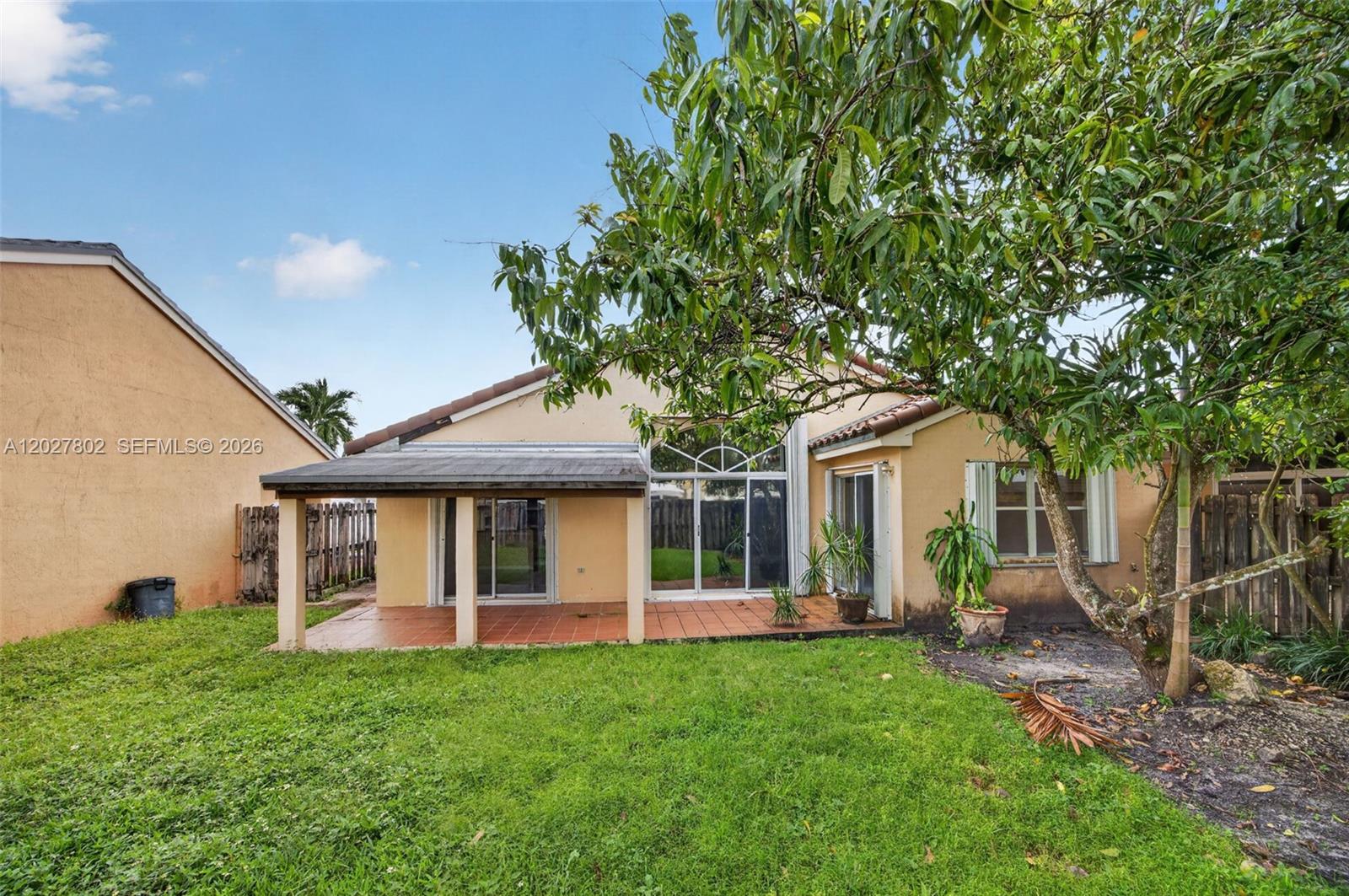 See details 8462 3 / 2 1454 sq. ft. $ 2026-10-10 0 Photo