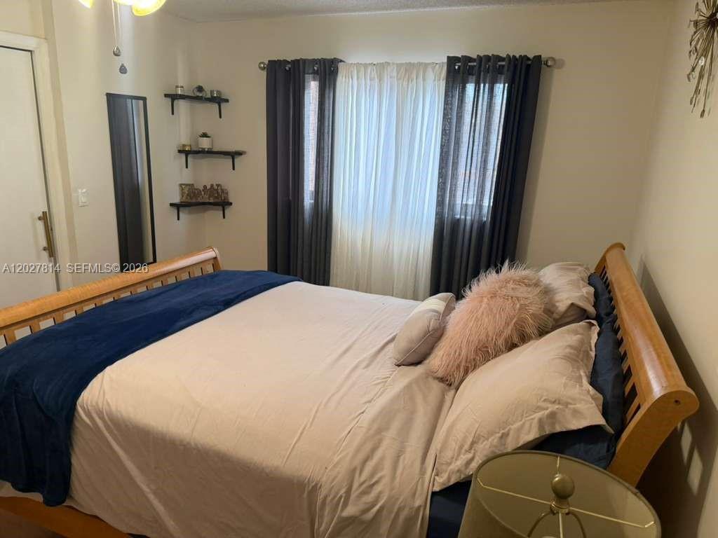 3473 2 / 2 1046 sq. ft. $ 2026-08-18 0 foto