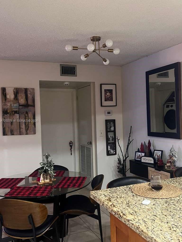 3473 2 / 2 1046 sq. ft. $ 2026-08-18 0 foto