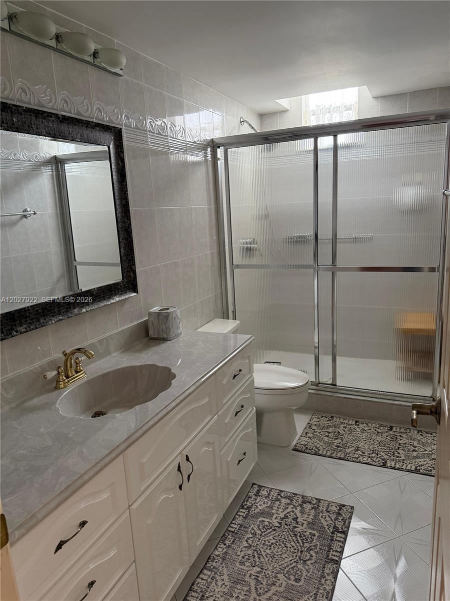 Photo of 2500 Parkview Dr  #1712, Hallandale Beach, Florida, 33009 - 