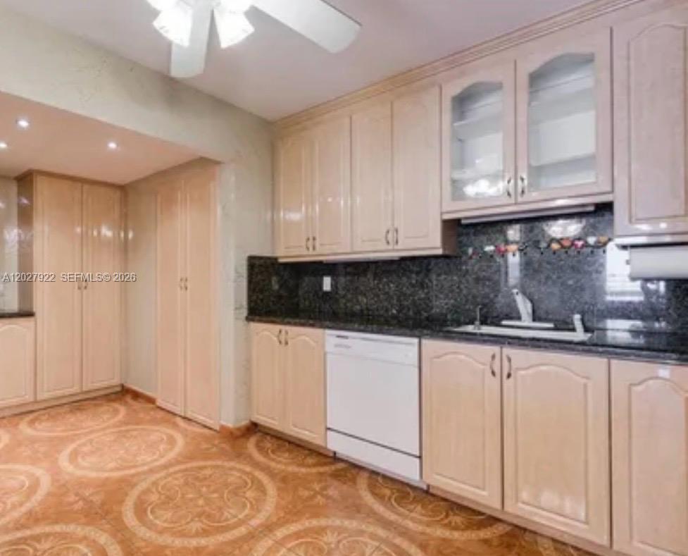 Photo of 2500 Parkview Dr  #1712, Hallandale Beach, Florida, 33009 - 