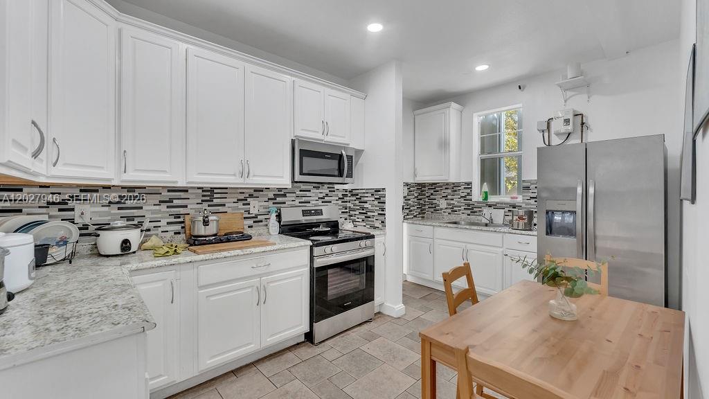 See details / 2946 sq. ft. $ 2026-06-01 0 Photo