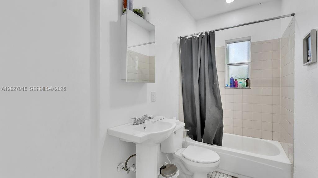See details / 2946 sq. ft. $ 2026-06-01 0 Photo