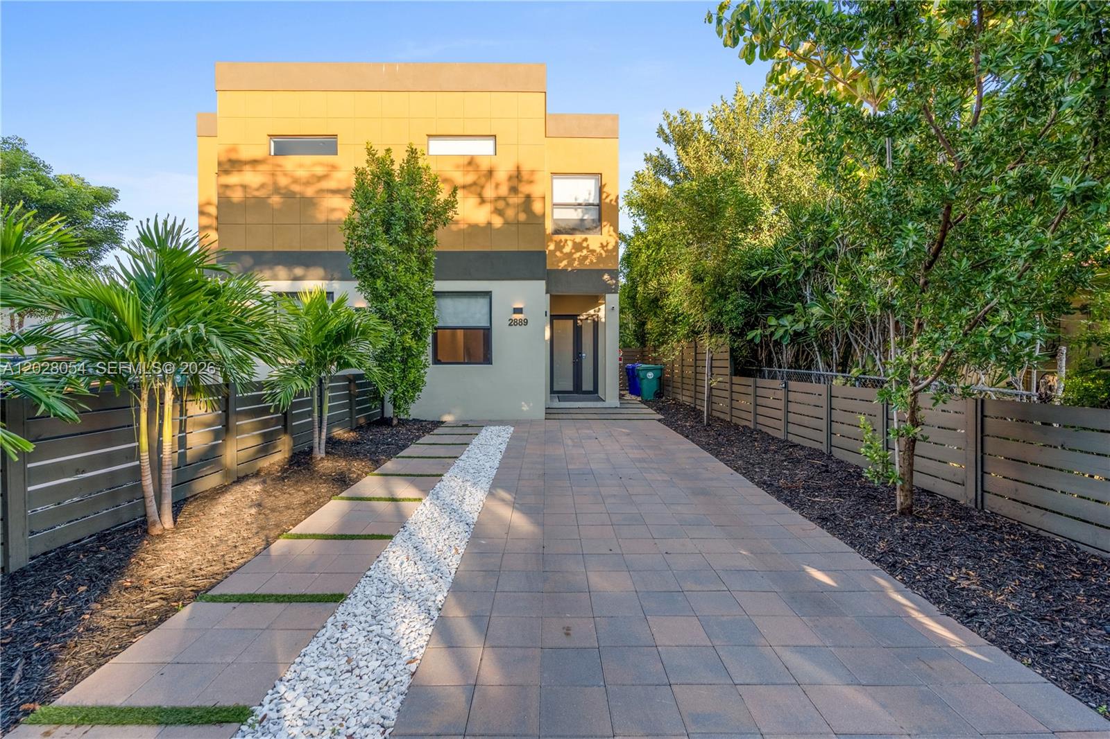 See details / 5000 sq. ft. $ 2026-05-30 0 Photo
