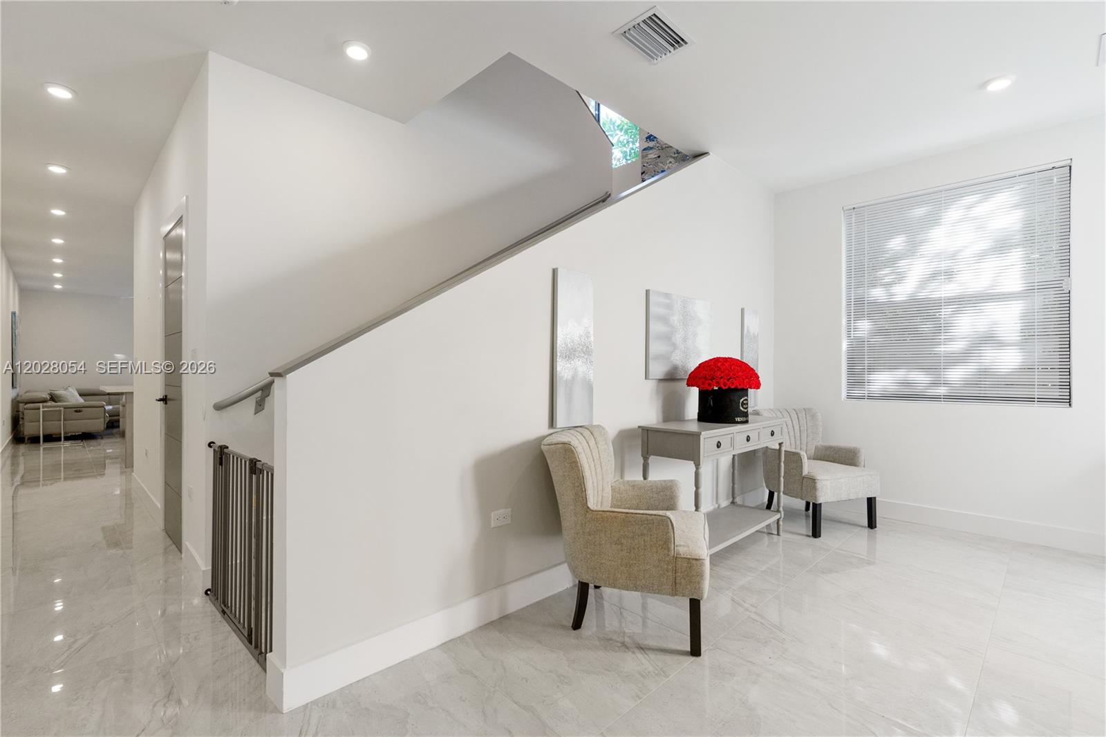 See details / 5000 sq. ft. $ 2026-05-30 0 Photo