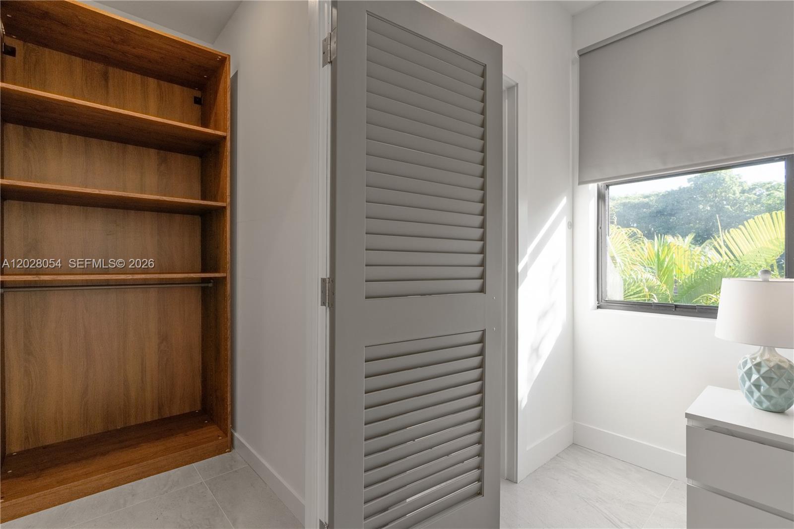 See details / 5000 sq. ft. $ 2026-05-30 0 Photo