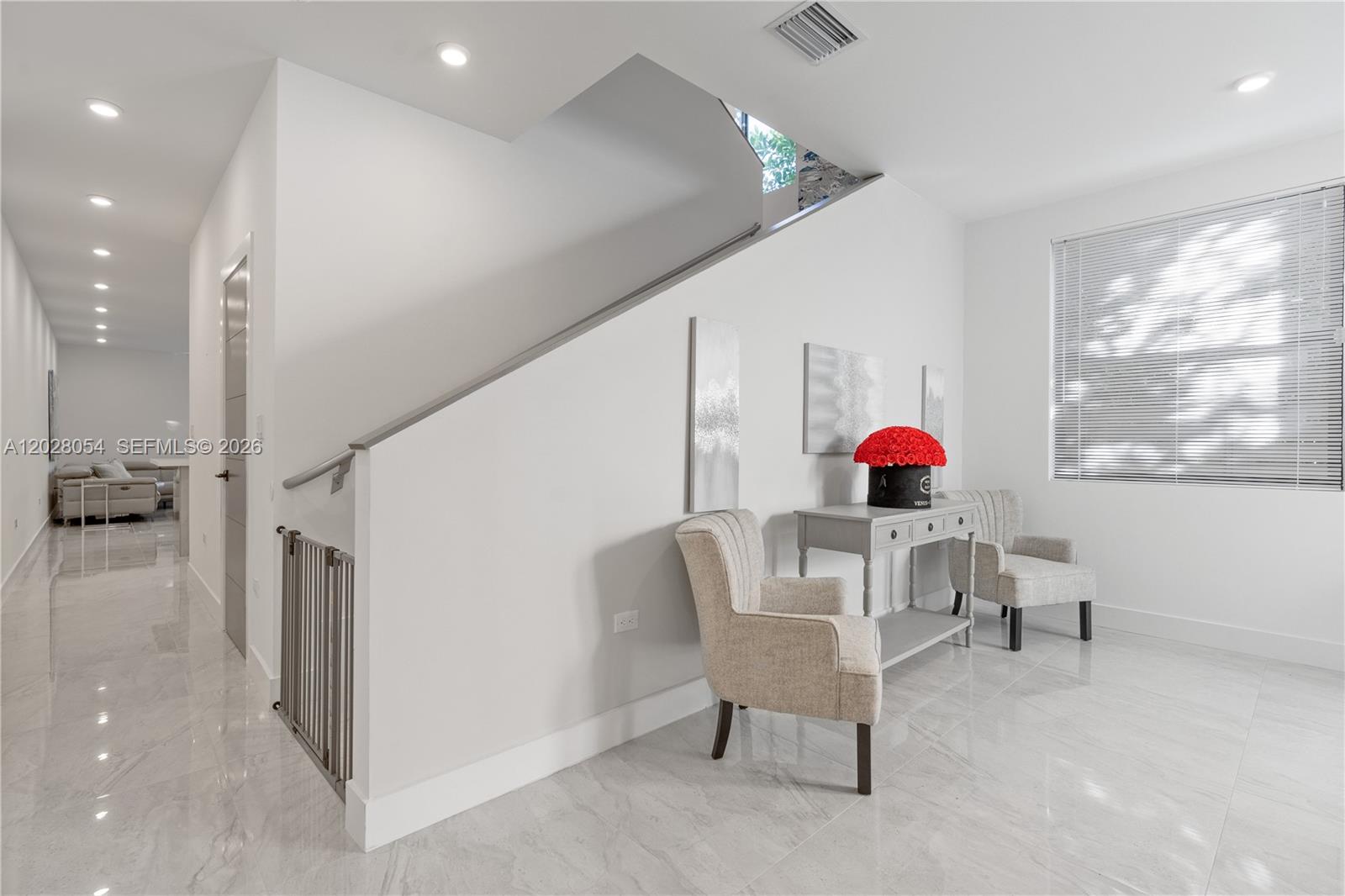 See details / 5000 sq. ft. $ 2026-05-30 0 Photo