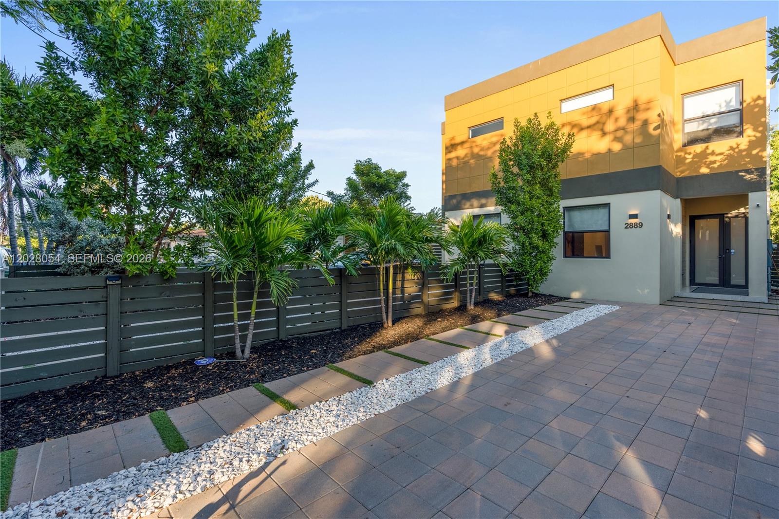 See details / 5000 sq. ft. $ 2026-05-30 0 Photo