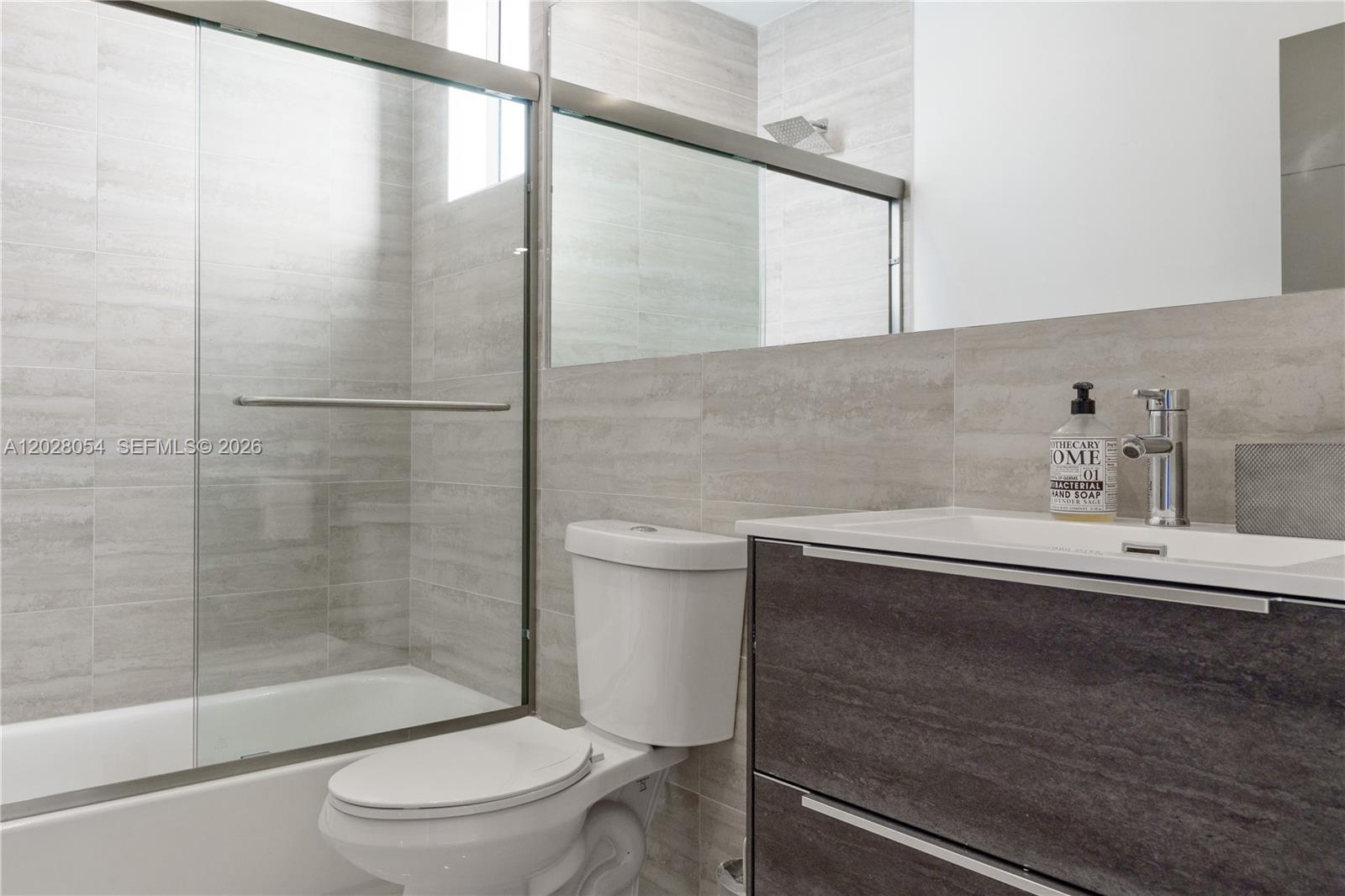 See details / 5000 sq. ft. $ 2026-05-30 0 Photo