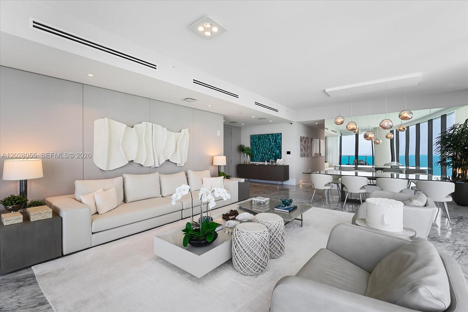 Ver detalles 3101 3 / 5 2688 sq. ft. $ 2026-05-30 0 foto