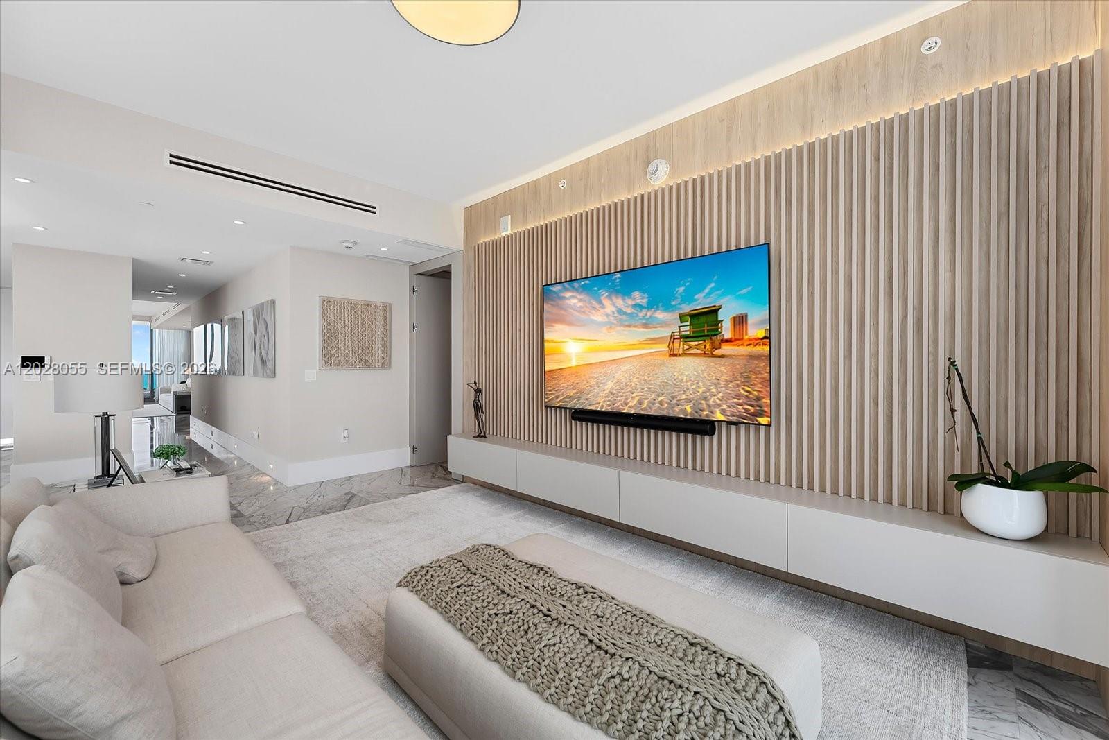 Ver detalles 3101 3 / 5 2688 sq. ft. $ 2026-05-30 0 foto