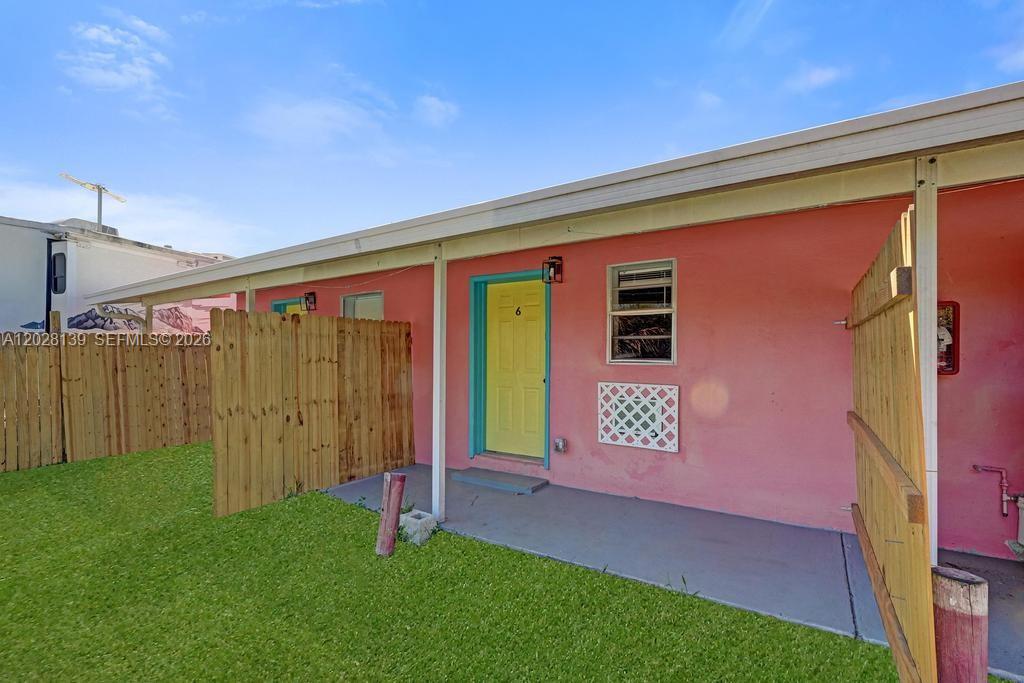 10  /   sq. ft. $ 2026-05-31 0 foto