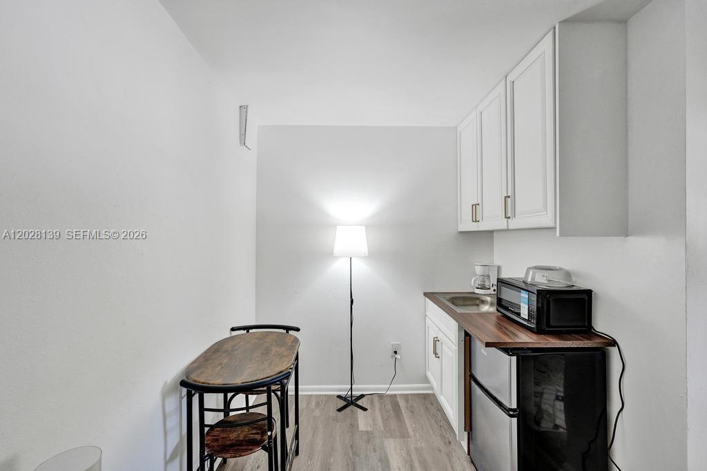 10  /   sq. ft. $ 2026-05-31 0 foto