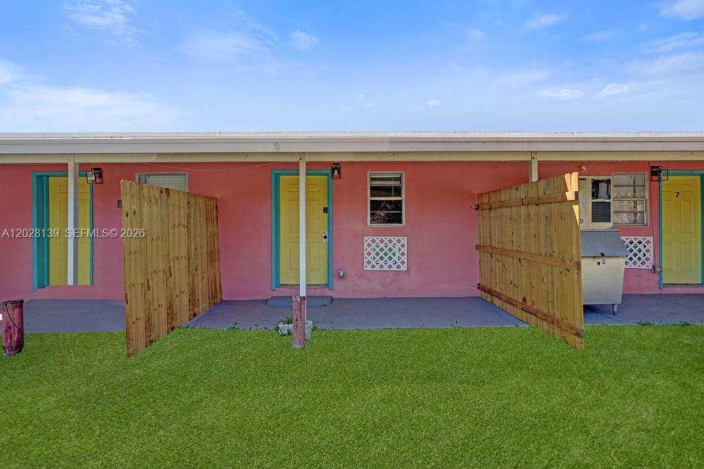 10  /   sq. ft. $ 2026-05-31 0 foto