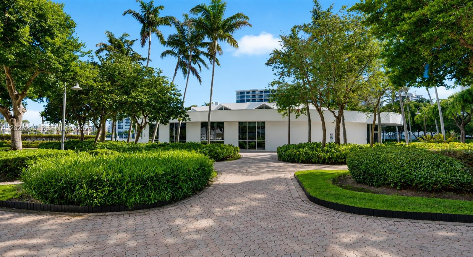 Photo of 2500 Parkview Dr #1815, Hallandale Beach, Florida, 33009 -